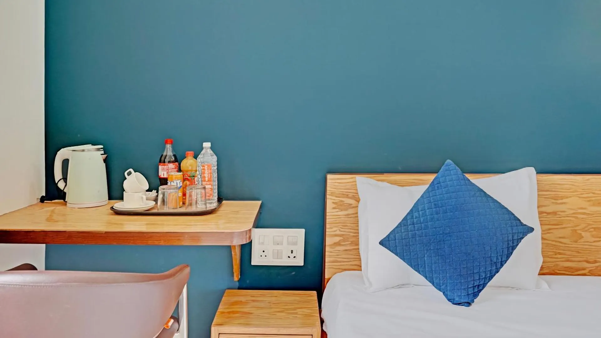 Madstays Hotel - Medicity Near Medanta Hospital Gurgaon