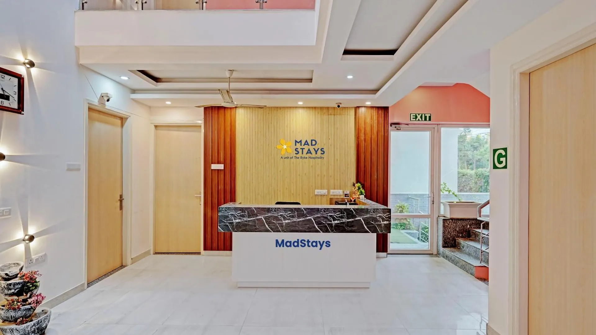 Madstays Hotel - Medicity Near Medanta Hospital Gurgaon 3*,