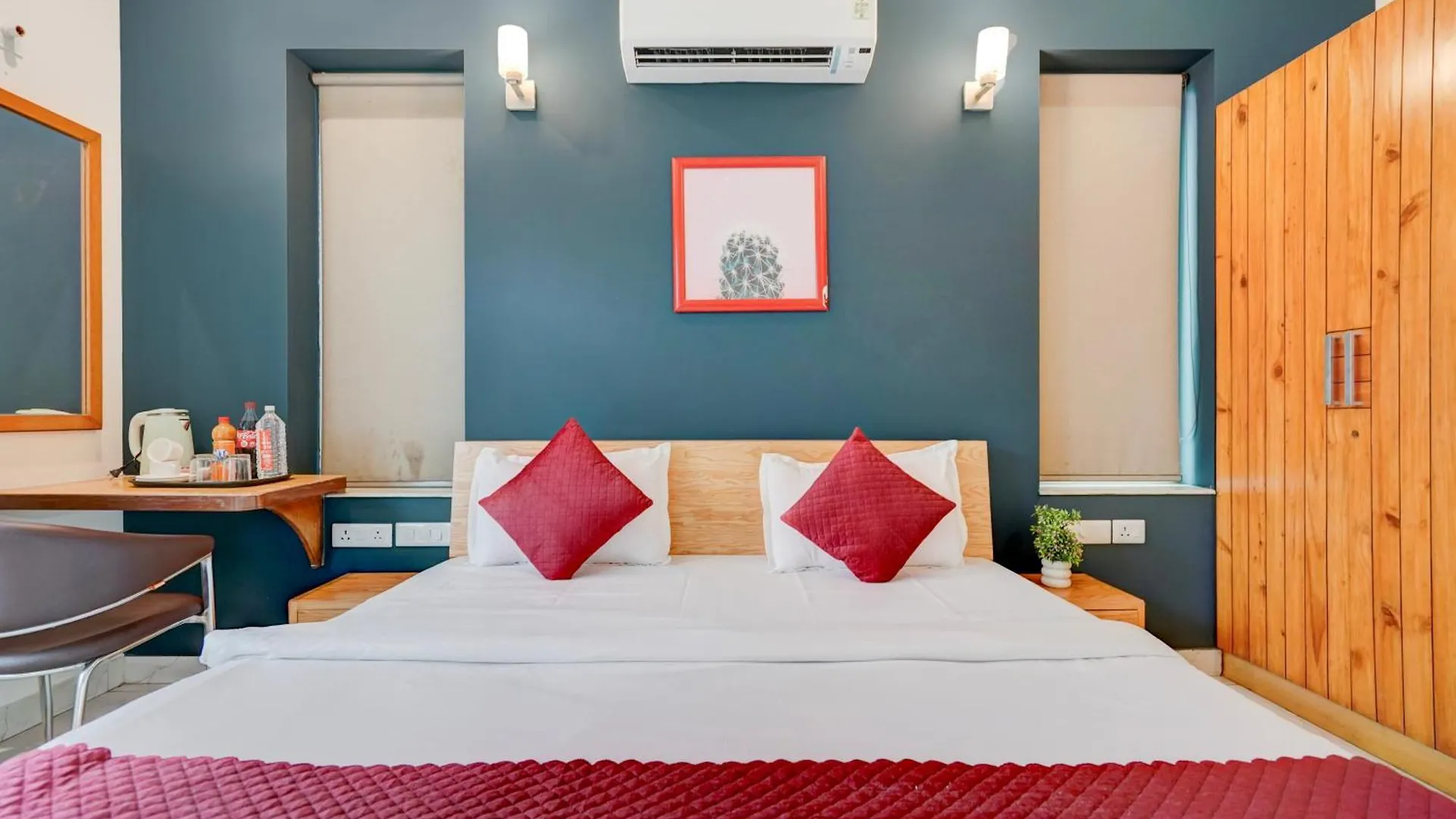 Madstays Hotel - Medicity Near Medanta Hospital Gurgaon
